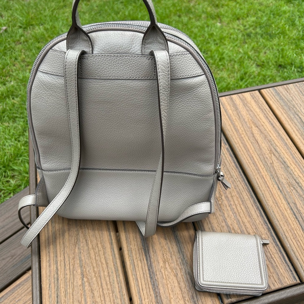 Tory Burch NWOT Thea Backpack MSRP $449 wallet NOT included - Picture 9 of 10